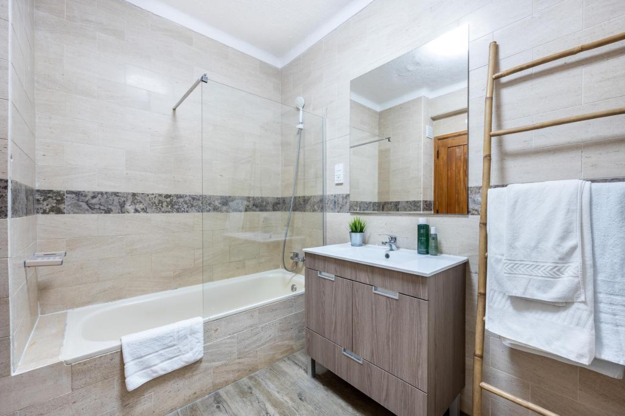 סאגרש Apartment Julio Pomar, Swimming Pool מראה חיצוני תמונה